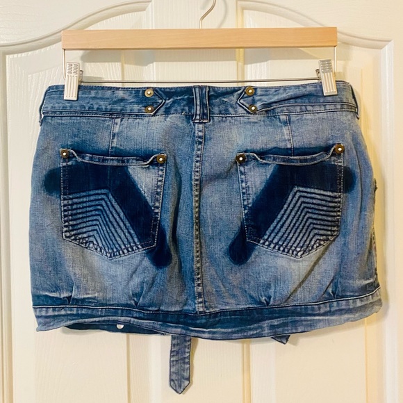 EUC Armani Exchange Denim Mini Skirt w/ Attached Belt - Picture 7 of 16